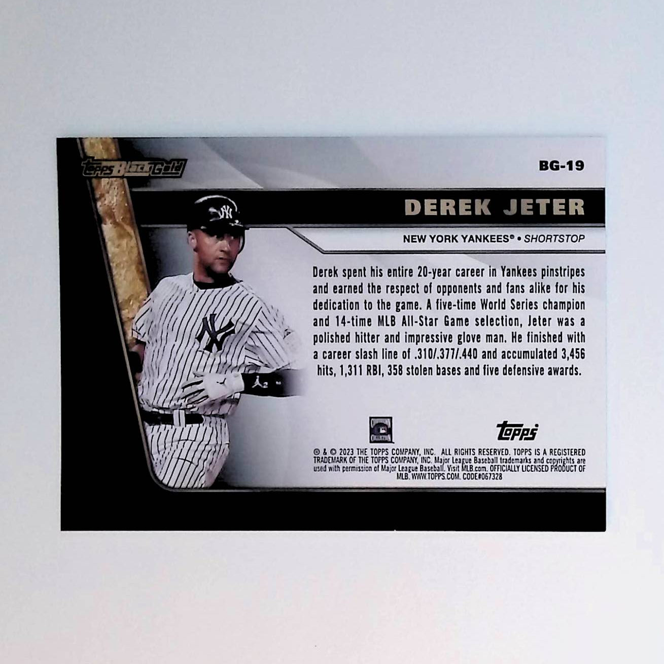 Derek Jeter 2023 Topps Update Black Gold #BG-19 - LoCo Collectables