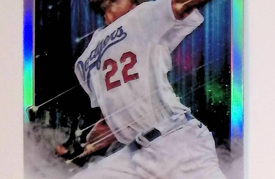 2022 Topps Stars of MLB Chrome #SMLBC-28 Clayton Kershaw - LoCo Collectables