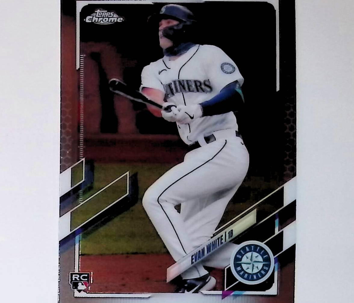 Evan White 2021 Topps Chrome #61 (Rookie Card) - LoCo Collectables