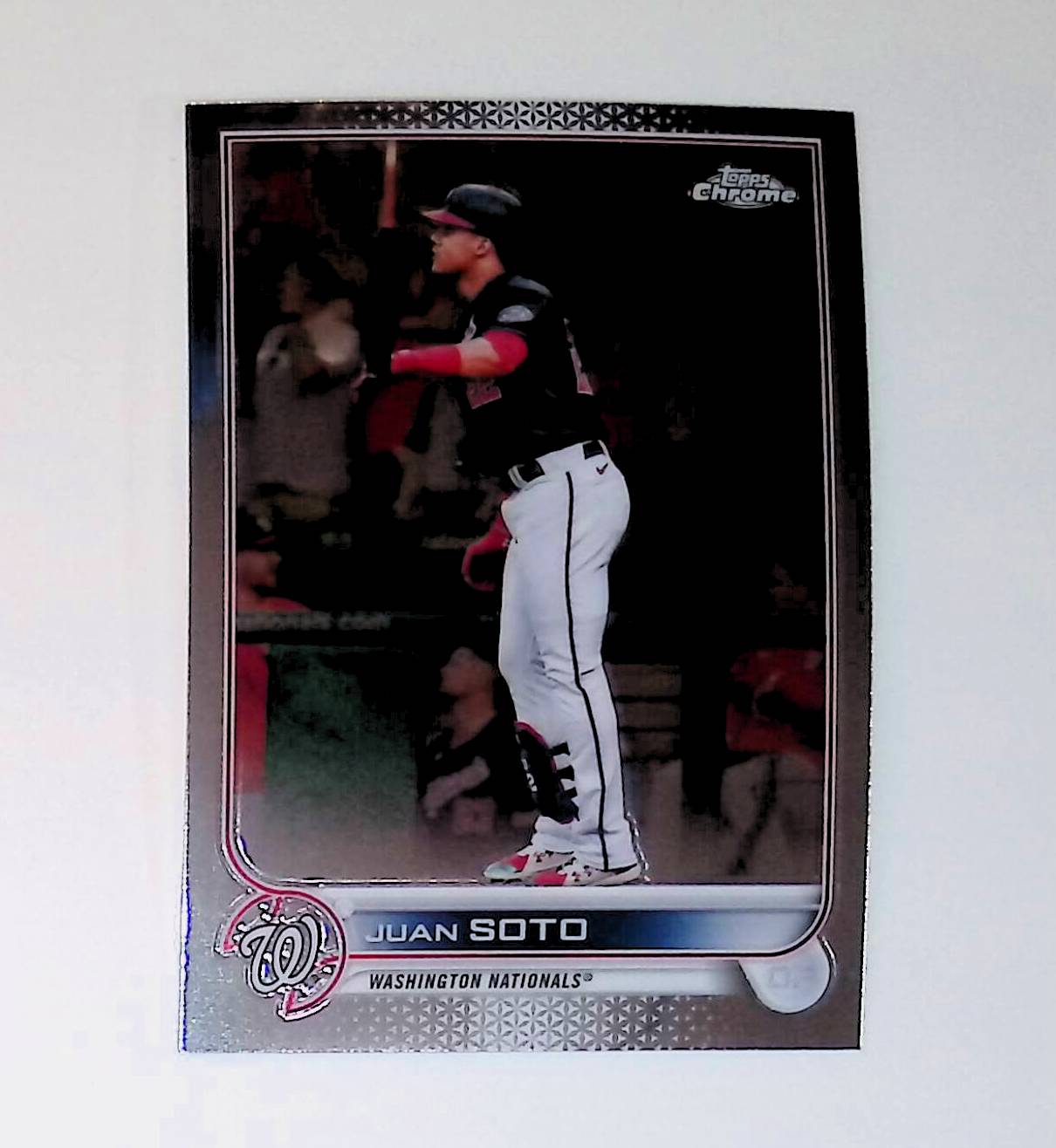 Juan Soto 2022 Topps Chrome #129 - LoCo Collectables