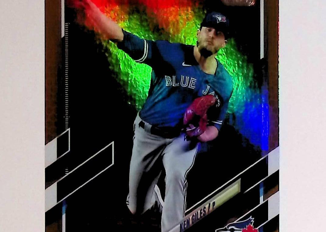 2021 Topps #422 Ken Giles Gold Foil - LoCo Collectables