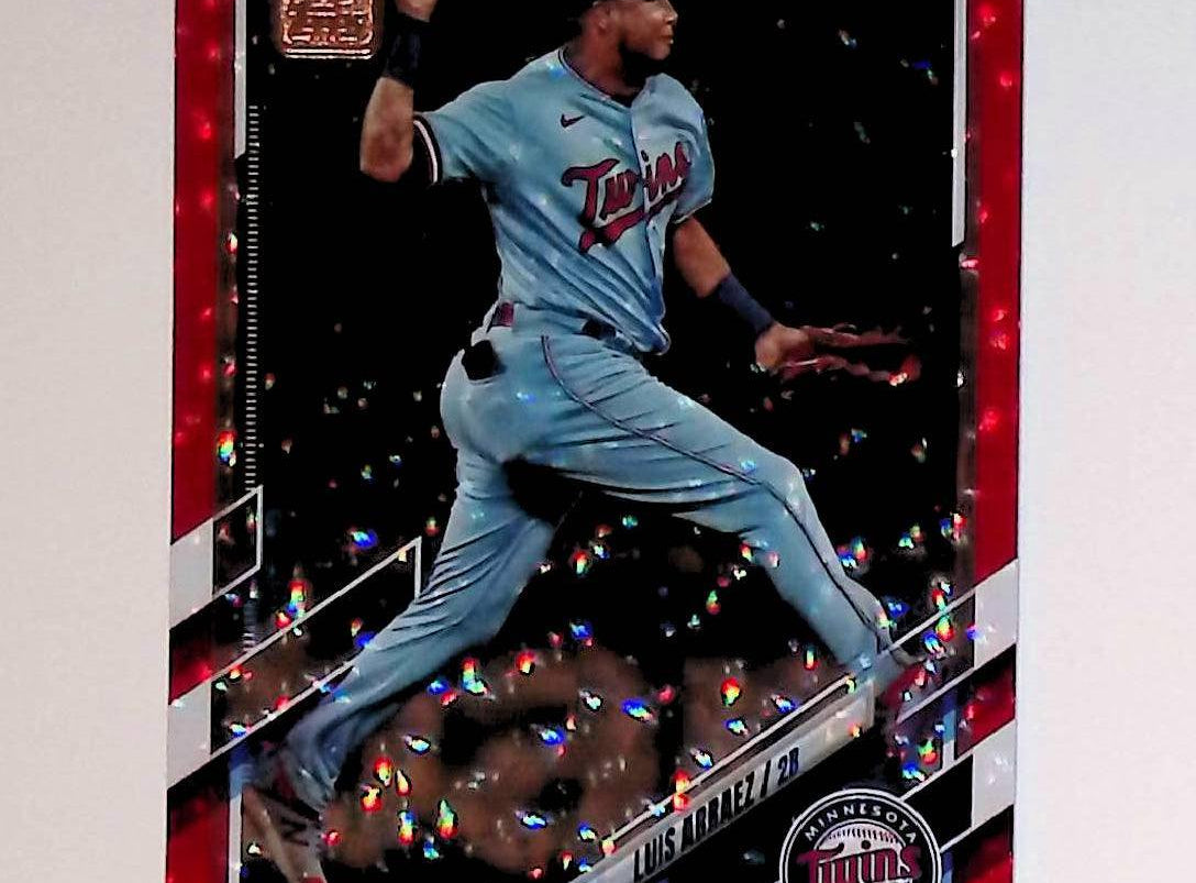 2021 Topps #649 Luis Arraez Red Foil - LoCo Collectables