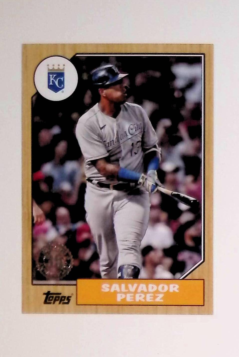 2022 Topps 1987 Topps Baseball #T87-17 Salvador Perez - LoCo Collectables