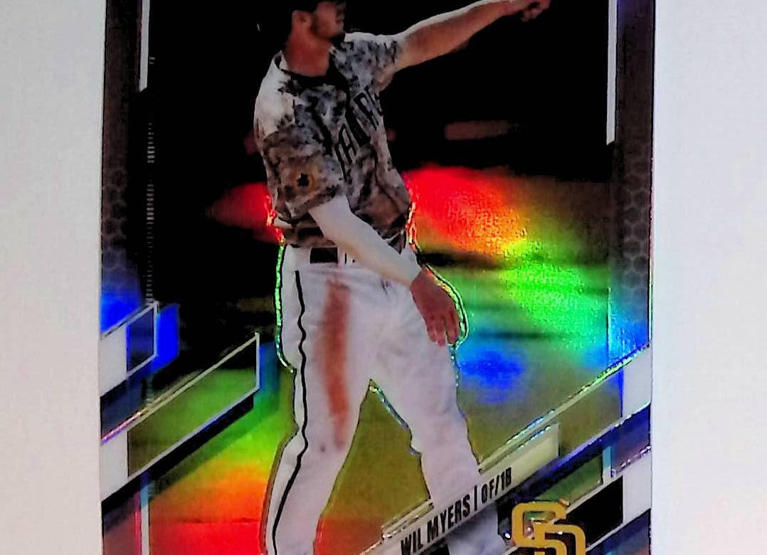 2021 Topps Chrome #217 Wil Myers Refractor - LoCo Collectables